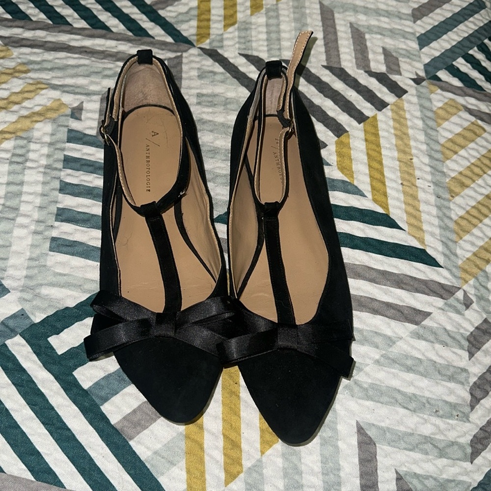 Anthropologie Women’s Suede T-Strap Bow Ballet Flats (10) GUC